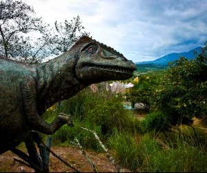 Alosaurio Gondava Fuente Flickr por Chimpandres